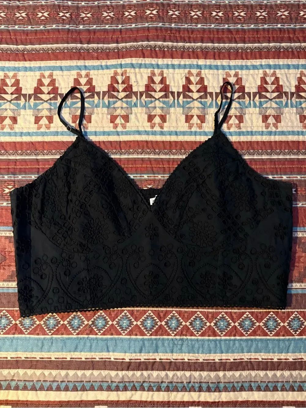 Abercrombie & Fitch Black lace crop tank top size XL